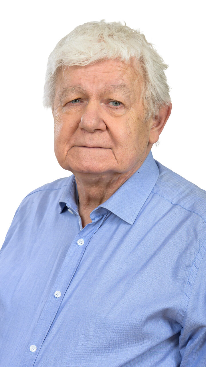 https://www.skupajvakcijo.si/wp-content/uploads/2026/02/BegusIgor-720x1280.jpg