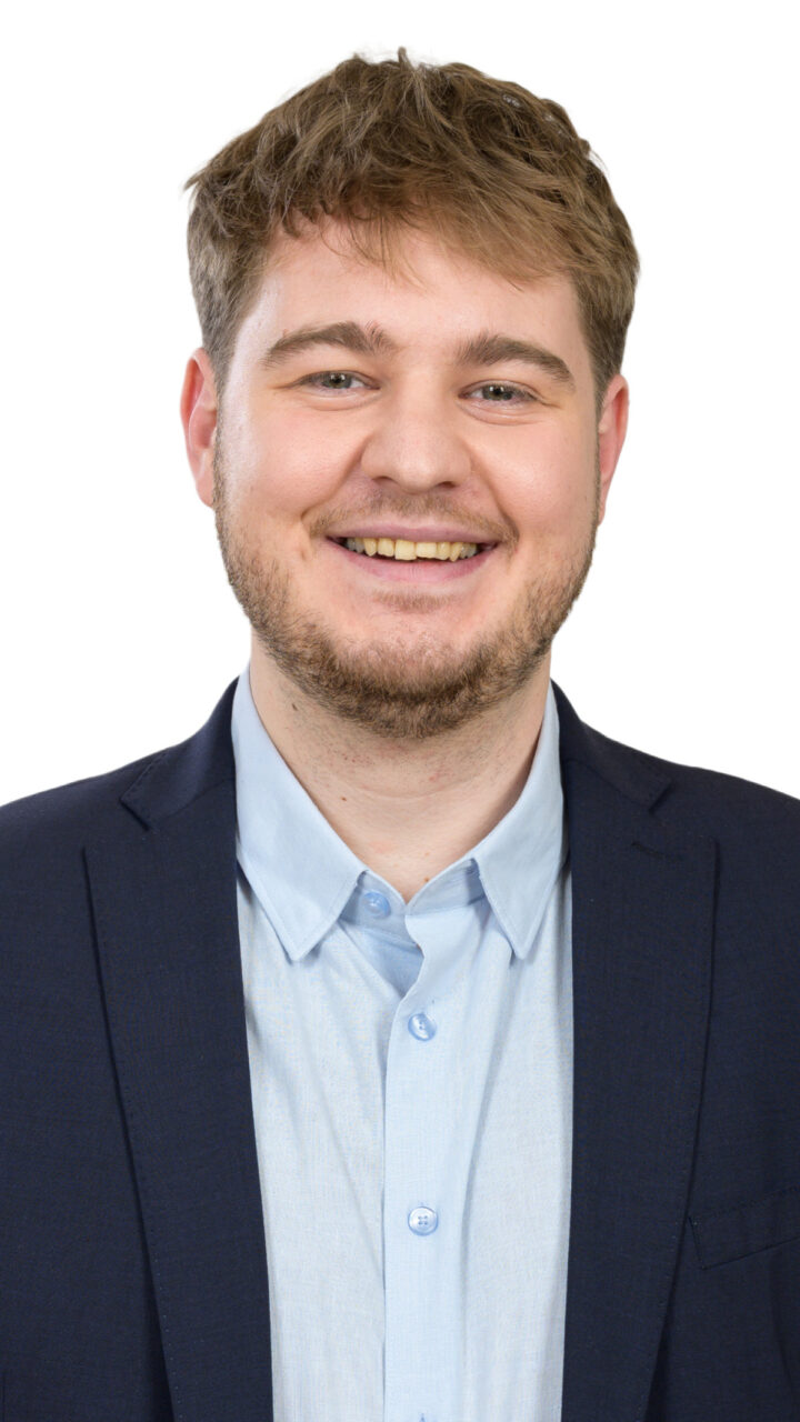 https://www.skupajvakcijo.si/wp-content/uploads/2026/02/JagodicNejc-720x1280.jpg